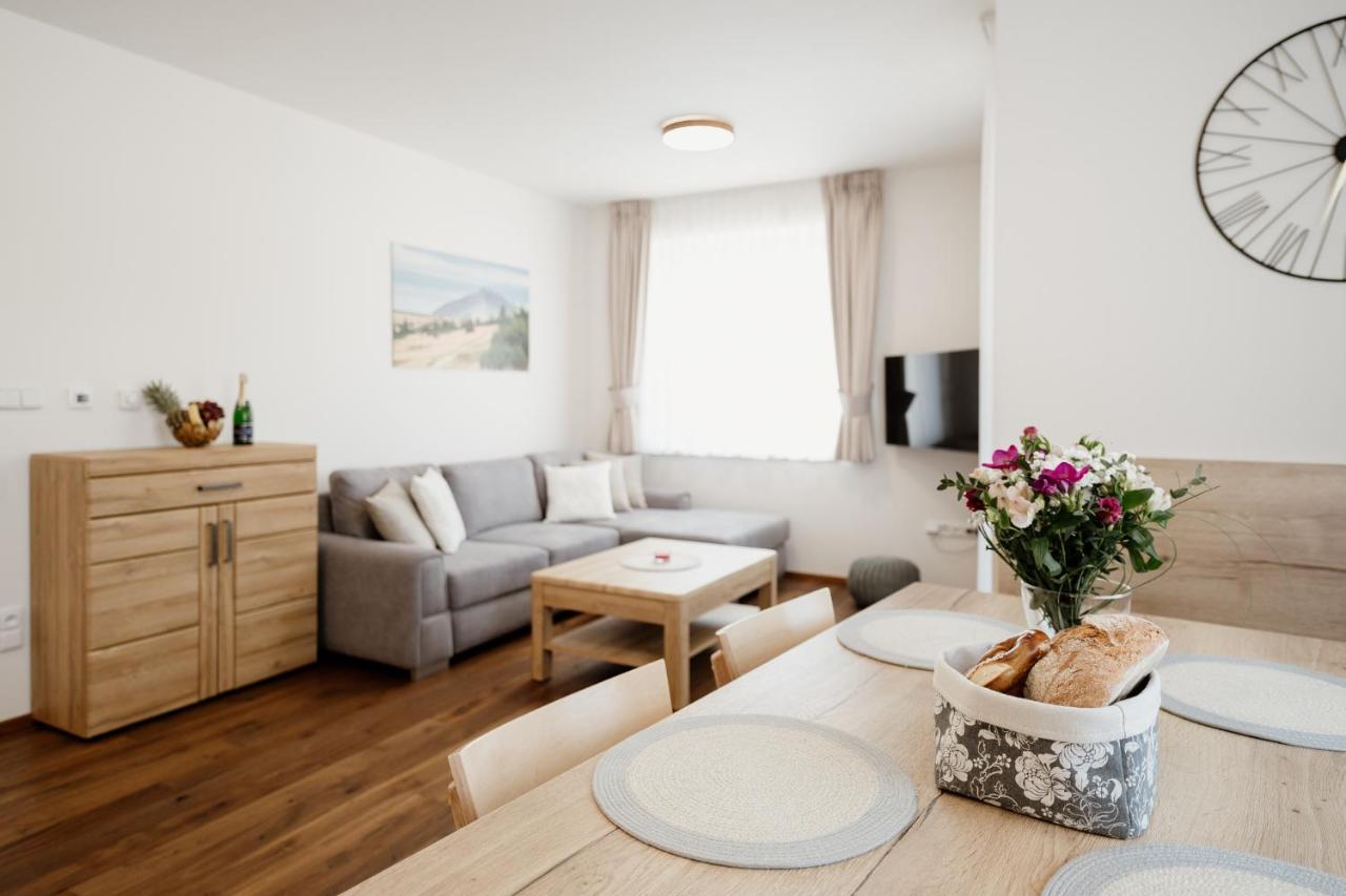 Apartmany Horska, 弗尔赫拉比 外观 照片