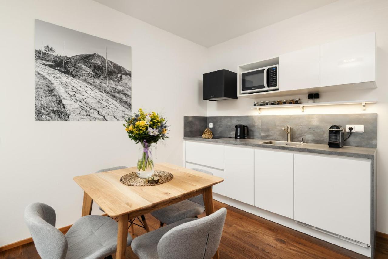 Apartmany Horska, 弗尔赫拉比 外观 照片