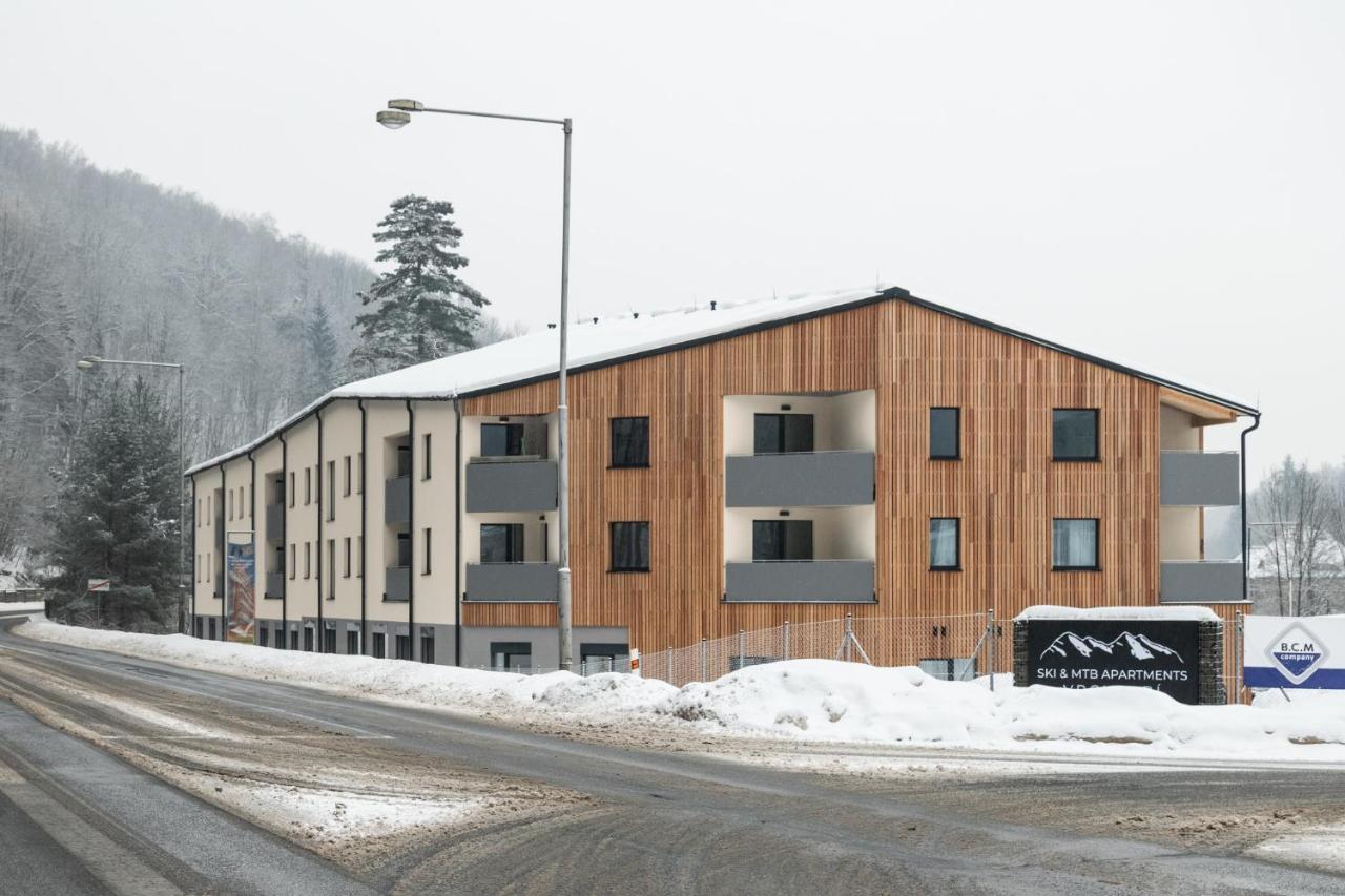 Apartmany Horska, 弗尔赫拉比 外观 照片